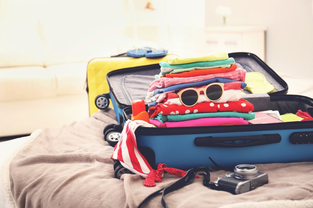 10 tips on how to have more space in your suitcase when traveling: